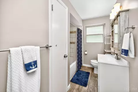 Bath - 5331 Cleander Dr, Cincinnati, OH 45238 photo 1 of 6