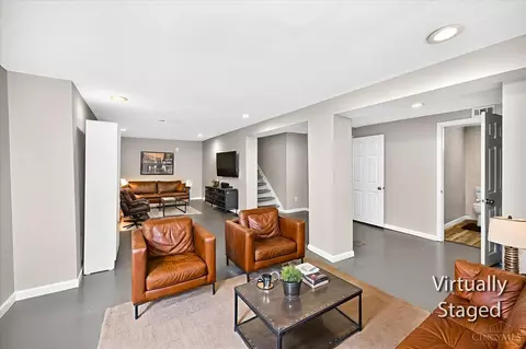 Living - 5331 Cleander Dr, Cincinnati, OH 45238 photo 3 of 3