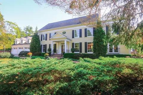 2727 Walsh Rd, Cincinnati, OH 45208