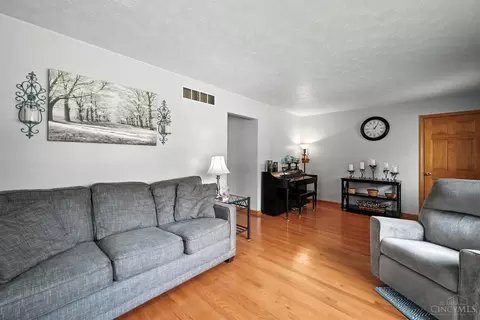 229 Bernard Ave, Reading, OH 45215 photo 6