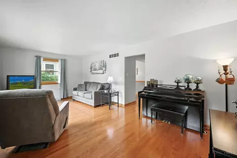 229 Bernard Ave, Reading, OH 45215 photo 4