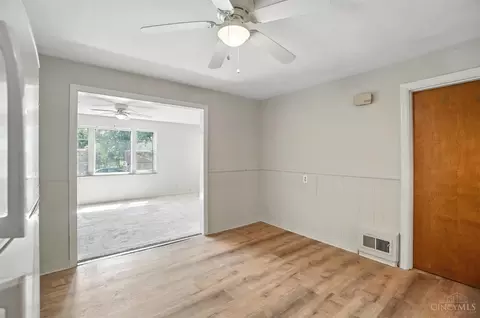 185 E Crest Dr, Reading, OH 45215 photo 10