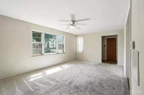185 E Crest Dr, Reading, OH 45215 photo 5