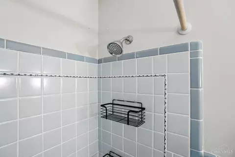 185 E Crest Dr, Reading, OH 45215 photo 24