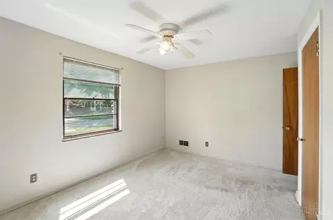 185 E Crest Dr, Reading, OH 45215 photo 27