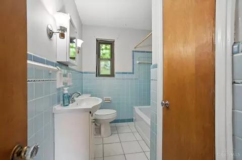185 E Crest Dr, Reading, OH 45215 photo 18
