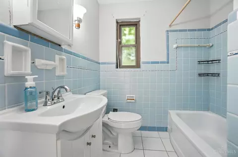 185 E Crest Dr, Reading, OH 45215 photo 19