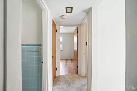 185 E Crest Dr, Reading, OH 45215 photo 14