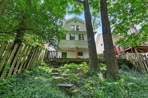 Exterior - 3787 Ferdinand Pl, Cincinnati, OH 45209 photo 8 of 9