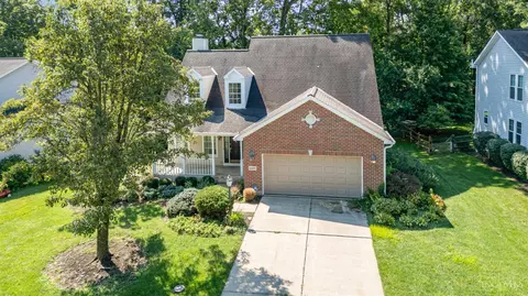 10057 Fox Chase Dr, Loveland, OH 45140
