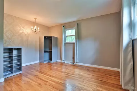 6123 Sheed Rd, Cincinnati, OH 45247 photo 16