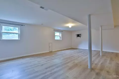 6123 Sheed Rd, Cincinnati, OH 45247 photo 19
