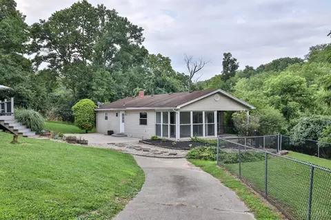 6123 Sheed Rd, Cincinnati, OH 45247 photo 2
