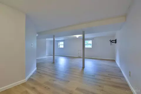 6123 Sheed Rd, Cincinnati, OH 45247 photo 21