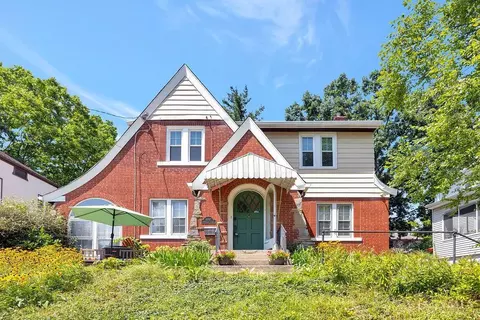 5747 Marmion Ln, Cincinnati, OH 45212