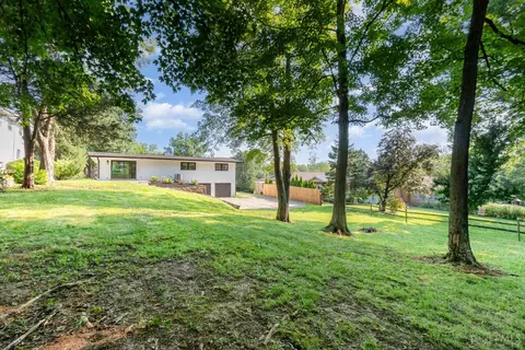 5635 Treeview Dr, Cincinnati, OH 45238 photo 32