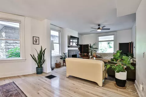 2238 Maplewood Ave, Cincinnati, OH 45219 photo 7