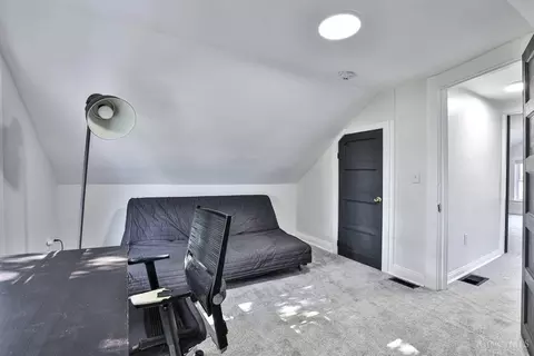 2238 Maplewood Ave, Cincinnati, OH 45219 photo 30
