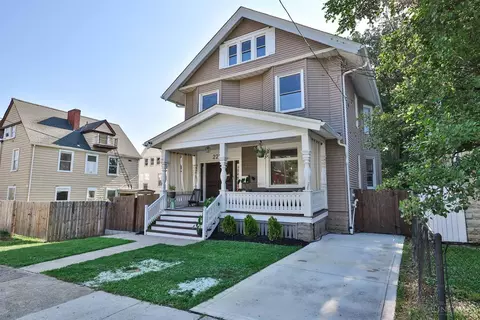 2238 Maplewood Ave, Cincinnati, OH 45219 photo 2