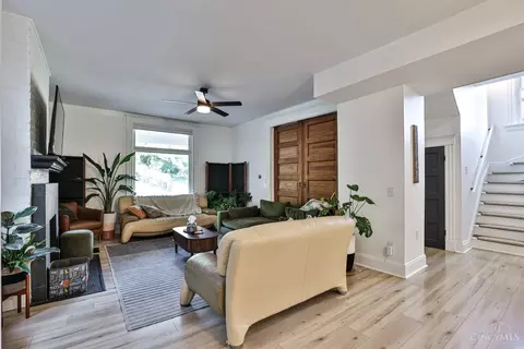 2238 Maplewood Ave, Cincinnati, OH 45219 photo 8