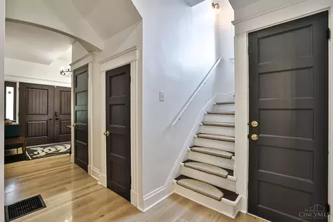 2238 Maplewood Ave, Cincinnati, OH 45219 photo 34