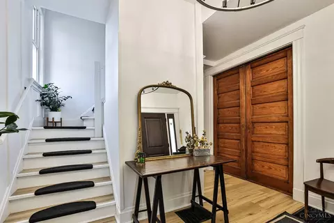 2238 Maplewood Ave, Cincinnati, OH 45219 photo 5