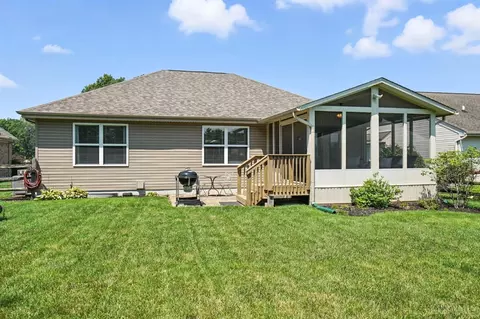 Exterior - 5320 Man O War Dr, Morrow, OH 45152 photo 5 of 10