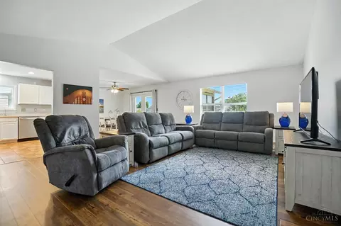 Living - 5320 Man O War Dr, Morrow, OH 45152 photo 1 of 4