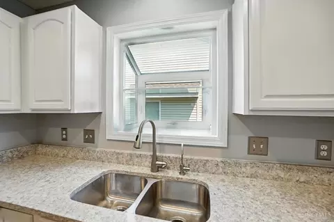 Kitchen - 5320 Man O War Dr, Morrow, OH 45152 photo 3 of 5
