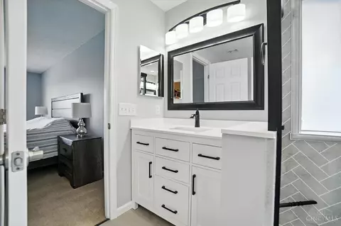 Bath - 5320 Man O War Dr, Morrow, OH 45152 photo 5 of 10