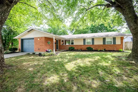 6162 Cruxten Dr, Huber Heights, OH 45424