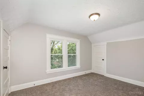 Bedroom - 2040 Ley Ave, Cincinnati, OH 45214 photo 4 of 5