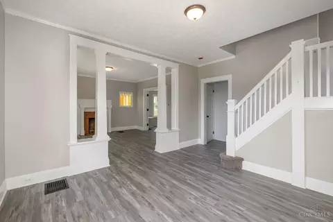 Living - 2040 Ley Ave, Cincinnati, OH 45214 photo 2 of 4