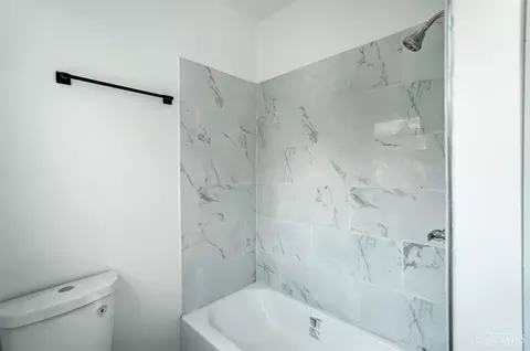 Bath - 2228 Reading Rd, Cincinnati, OH 45202 photo 4 of 6