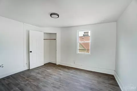 Bedroom - 2228 Reading Rd, Cincinnati, OH 45202 photo 2 of 4
