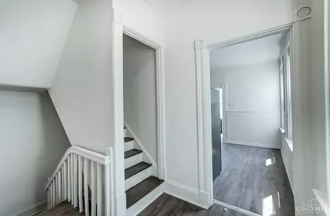 Entry Way - 2228 Reading Rd, Cincinnati, OH 45202 photo 2 of 3
