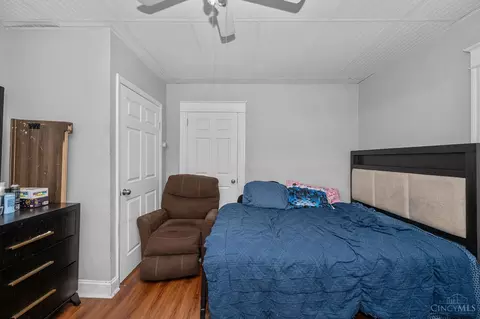 Bedroom - 1230 Manss Ave, Cincinnati, OH 45205 photo 2 of 6