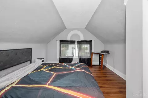 Bedroom - 1230 Manss Ave, Cincinnati, OH 45205 photo 6 of 6