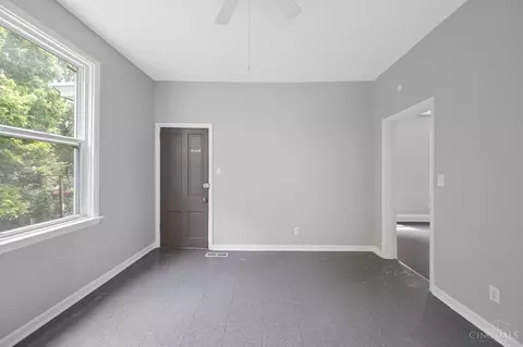 Living - 1230 Manss Ave, Cincinnati, OH 45205 photo 1 of 6