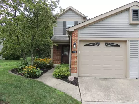 5212 Londonderry Dr, Sharonville, OH 45241