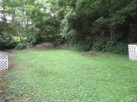 Exterior - 8608 Long Ln, Cincinnati, OH 45231 photo 5 of 12