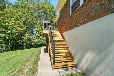 Exterior - 9037 Winthrop Dr, Montgomery, OH 45249 photo 7 of 12