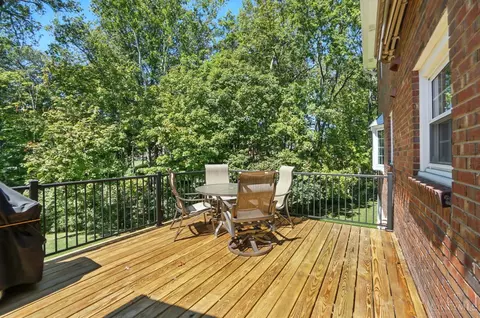 Exterior - 9037 Winthrop Dr, Montgomery, OH 45249 photo 6 of 12