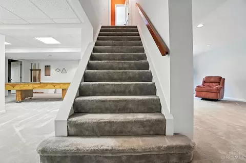 Entry Way - 9037 Winthrop Dr, Montgomery, OH 45249 photo 10 of 10