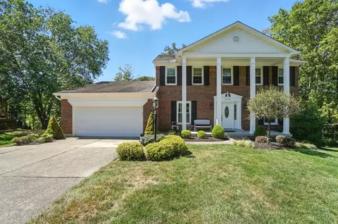 Exterior - 9037 Winthrop Dr, Montgomery, OH 45249 photo 2 of 12