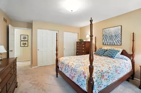 Bedroom - 9037 Winthrop Dr, Montgomery, OH 45249 photo 7 of 8