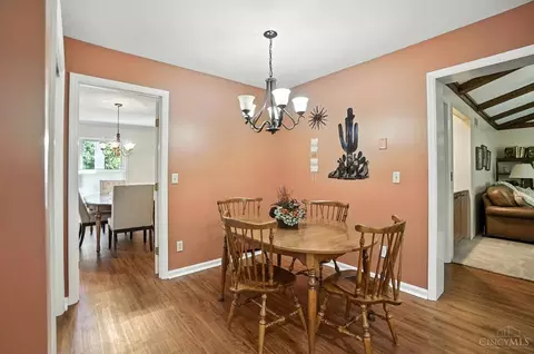 Dining - 9037 Winthrop Dr, Montgomery, OH 45249 photo 4 of 4