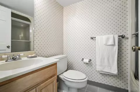 Bath - 9037 Winthrop Dr, Montgomery, OH 45249 photo 9 of 10