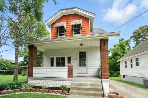 6712 Park Pl, North College Hill, OH 45239