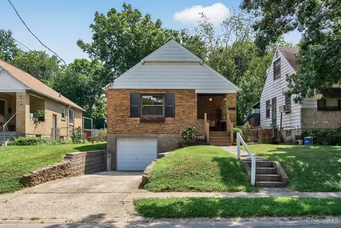 6106 Mayflower Ave, Golf Manor, OH 45237